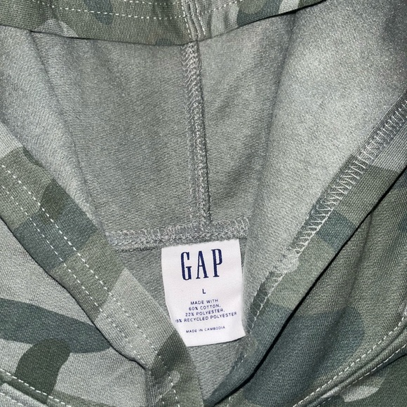 Gap camo hoodie - Picture 2 of 2